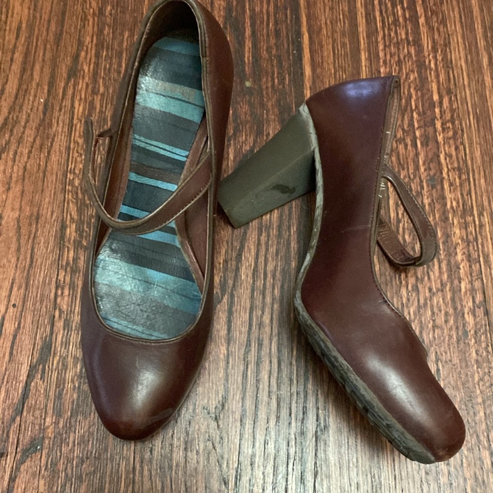 Camper heels in great shape - Picture 2 of 5